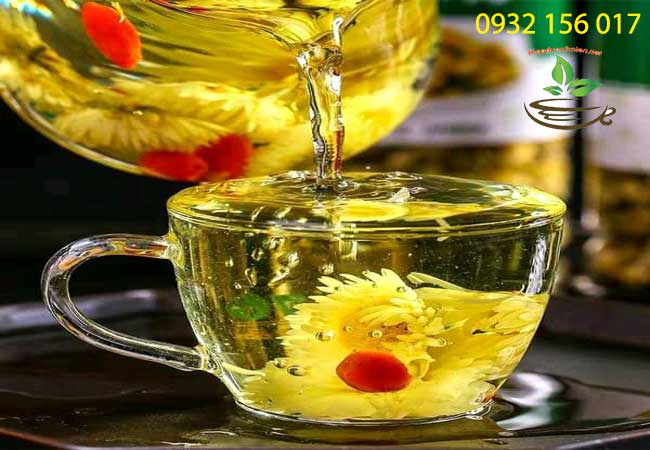 Công dụng của trà hoa cúc